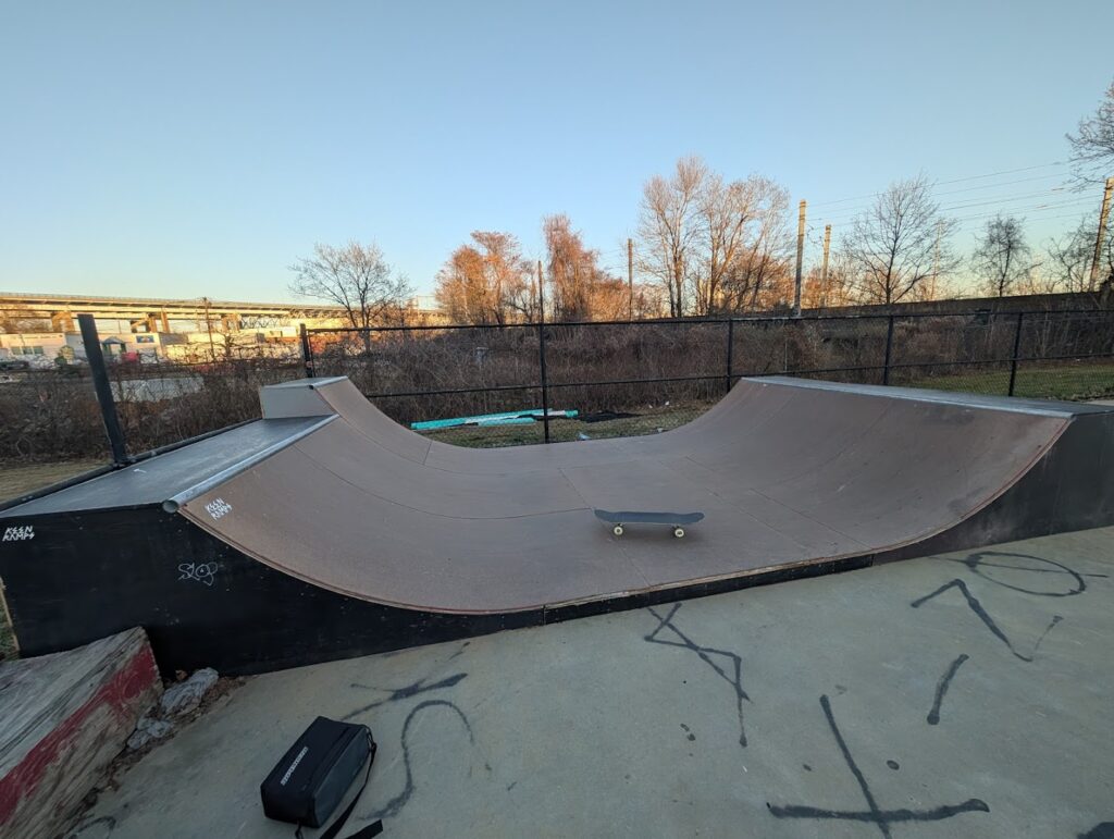 Winthrop Cove Skatepark © Kyle mccaslin on Google Maps