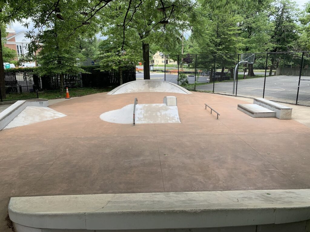 Woodside Skatepark © Jake Panneton on Google Maps
