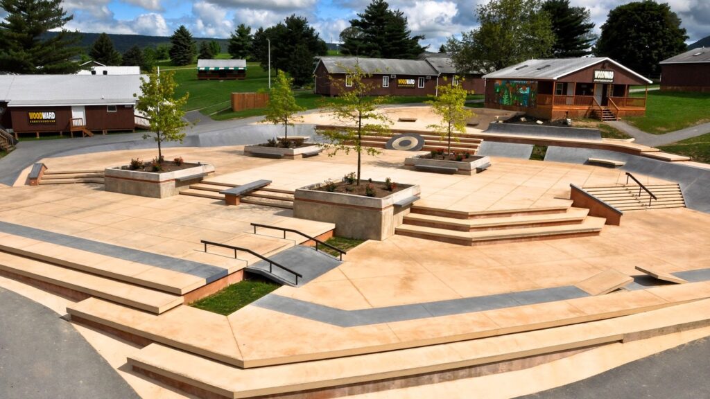 Woodward © Woodward on Google Maps