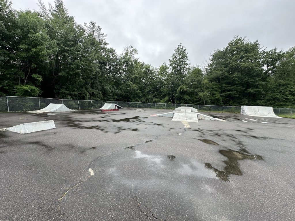 Bedford Skatepark © Alli G on Google Maps