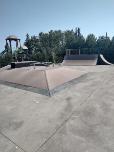 Cook County Community Center Skate Park & Playground © Israel Moreno on Google Maps