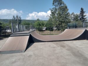 Cook County Community Center Skate Park & Playground © Israel Moreno on Google Maps
