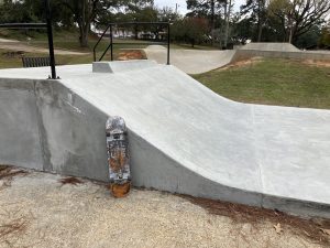 Daphne Skatepark © JseaC on Google Maps