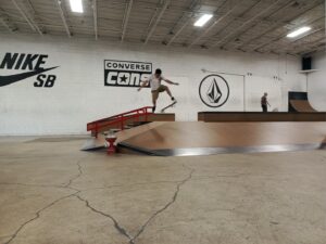 Familia Skateboard Shop © Oscar Guerrero on Google Maps