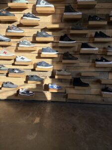 Familia Skateboard Shop © Chrisknips on Google Maps