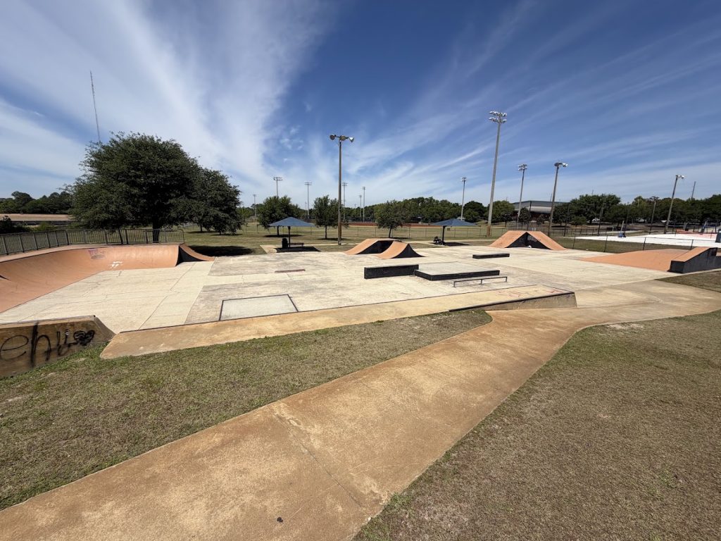 Fort Walton Beach Skatepark © Juan O'Neal on Google Maps