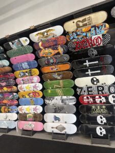 Help Boardshop And Indoor Skatepark © Finneas Orr on Google Maps