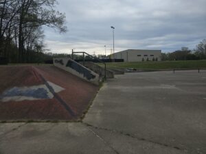 Houston Levee Skate Park © Hue “Conflictsandwich” Mungus on Google Maps