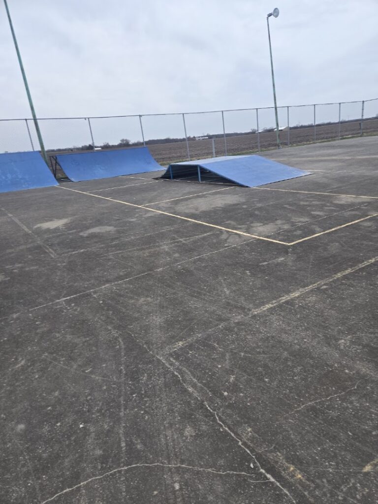 Kahoka Skatepark © Kahoka Skatepark on Google Maps