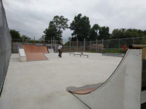 Kingpin Skate Park © Antonio Arias on Google Maps
