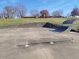 Lions Park Skateboard Park © Christopher Hart on Google Maps