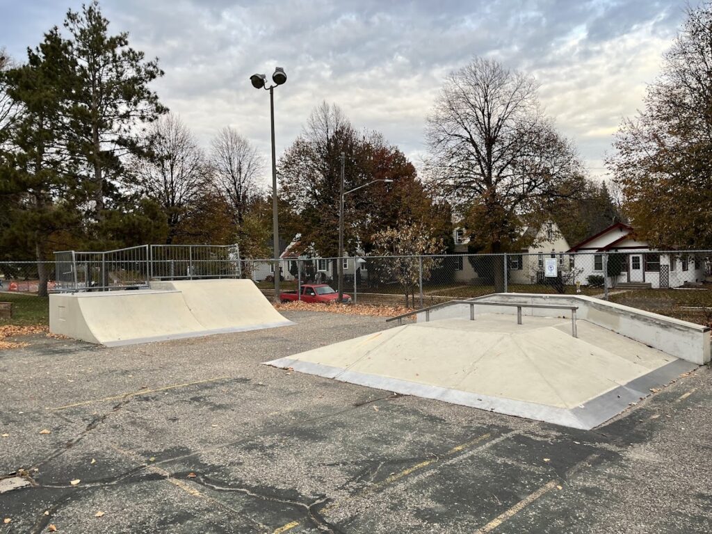 Morris Park Skatepark © Nathan leicher on Google Maps