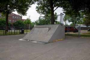 Ne 2nd St Skatepark © wesa9716 on Google Maps