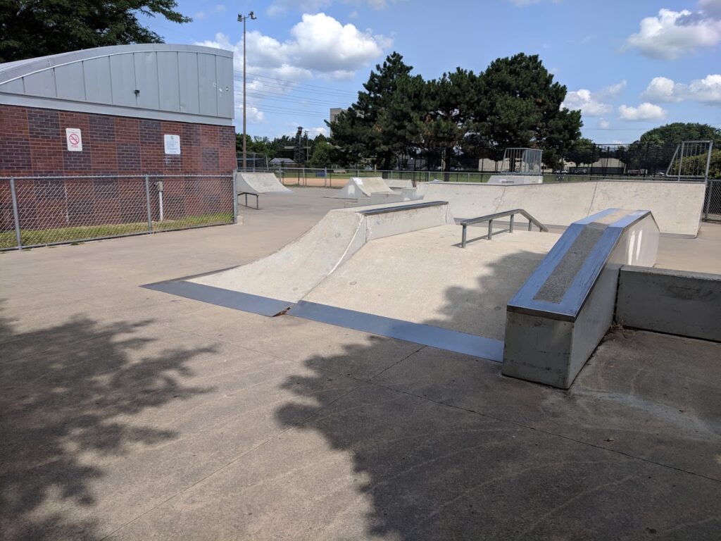Ne 2nd St Skatepark © Theo Kanning on Google Maps