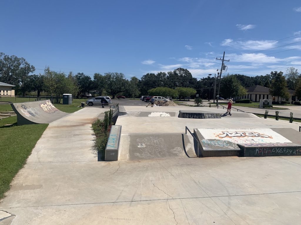 Oak Grove Skatepark © William Wegmann on Google Maps