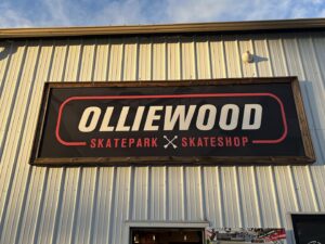 Olliewood Skateshop & Indoor Skatepark © Peter Knutson on Google Maps