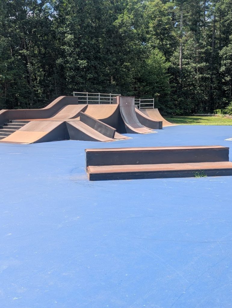Pelham Skatepark © Michael Lamoureux on Google Maps