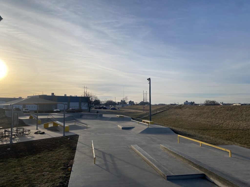 Riverside Skate Park © Nathan Timmons on Google Maps