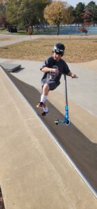 Round Lake Skate Plaza © HOLLYWOOD PlumbKra8zySRT on Google Maps