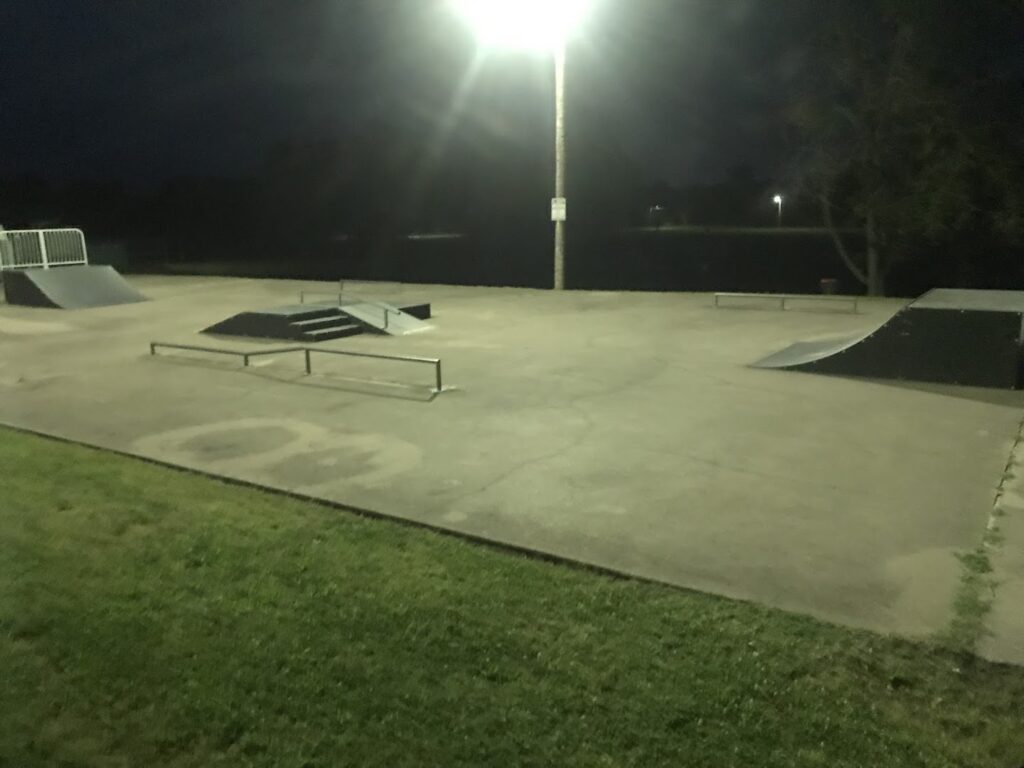 Skate Park © lil peppu on Google Maps