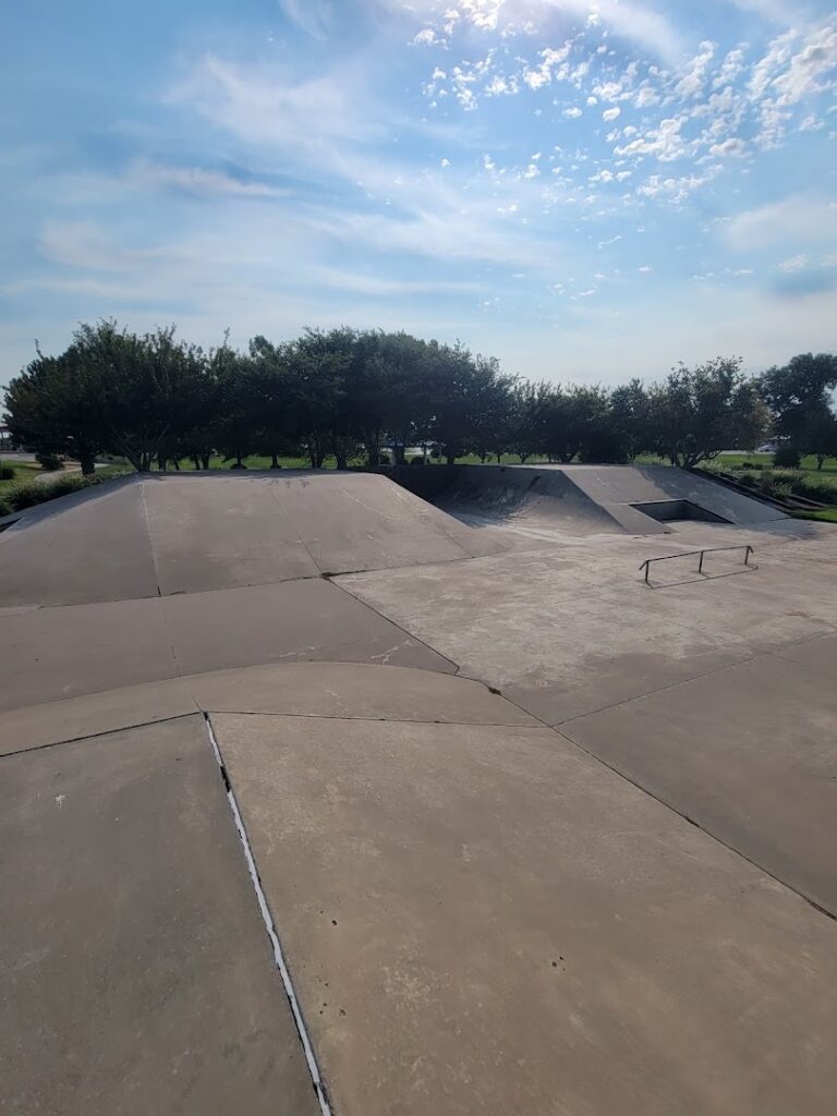 Skate Park © Anthony Streuli on Google Maps