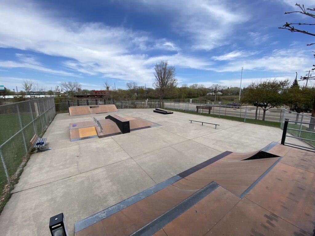 Skatepark -merriam Park © Hunter Hohlfeld on Google Maps