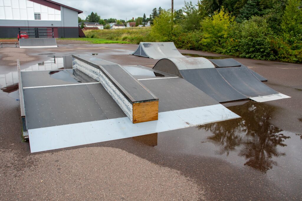 Two Harbors Skatepark © wesa9716 on Google Maps
