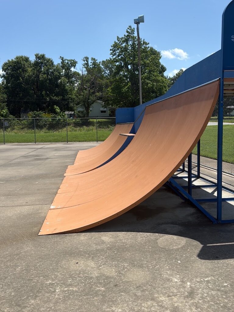 Walton Skate Park © Elise Miesner on Google Maps