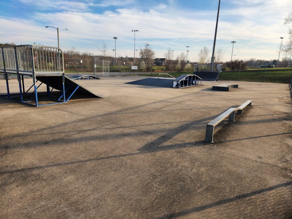 Warner Complex Skate Park © Brad on Google Maps