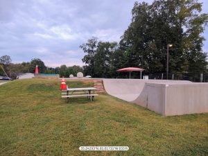 Belmont Skatepark © 01kk WAF00 on Google Maps