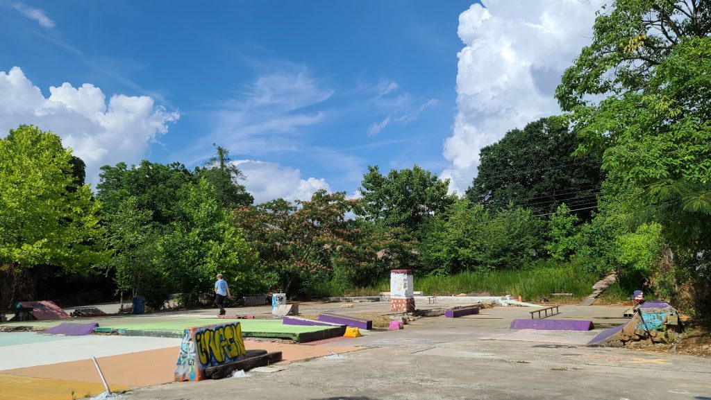 Hickory Diy Skatepark © Justice Cochran on Google Maps