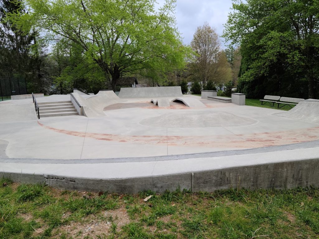 Highlands Skate Park © Nathan Smith on Google Maps