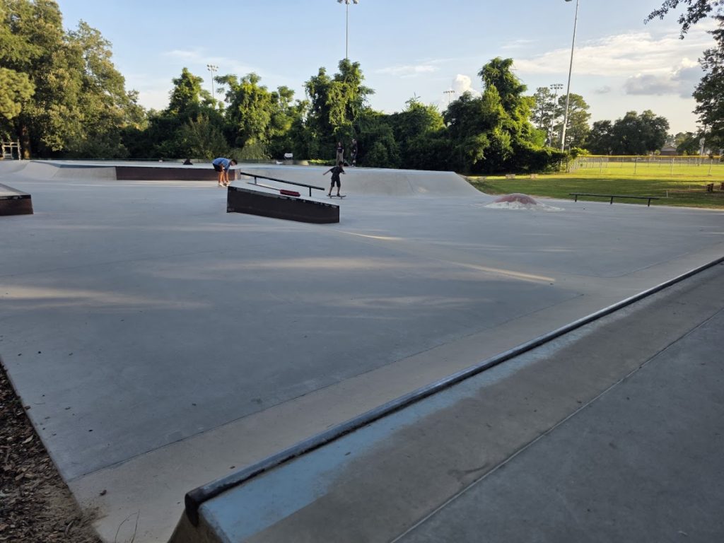 Southern Pines Elaine T. Baillie Skatepark © Chravis on Google Maps